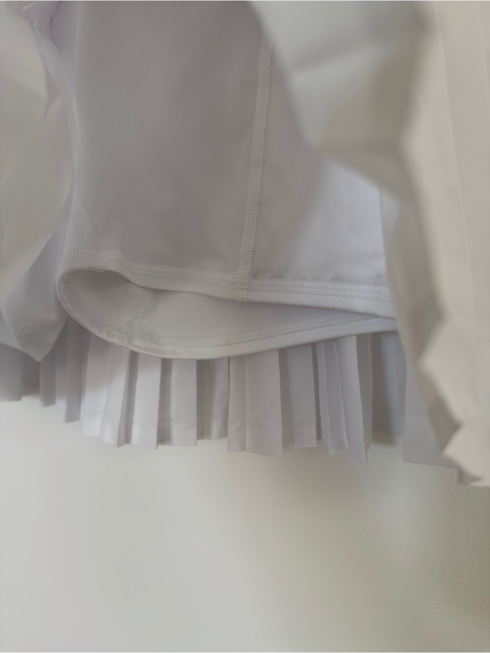 ALO Yoga - Grand Slam Tennis Skirt - White - Picture 3 of 5